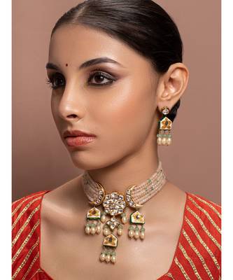 Sensational Cream And Green Necklace Set 1