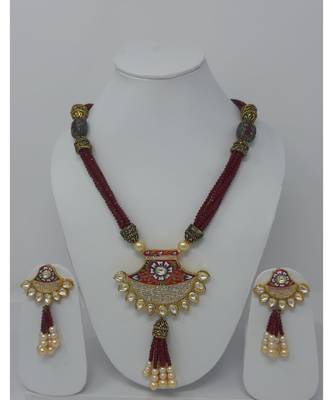 Gold gold plated Brass Alloy   Necklace with   Pair Earrings 1
