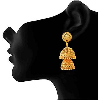 Gold earrings 4