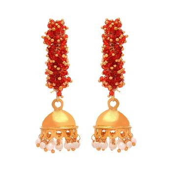 Gold pearl earrings 1