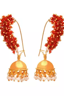 Gold pearl earrings