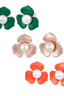 Multicolor pearl earrings