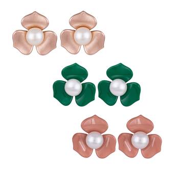 Gold pearl earrings 1