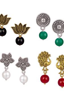 Silver pearl earrings