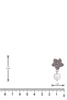 Silver pearl earrings