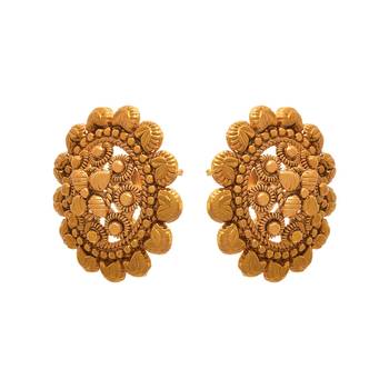Gold earrings 2