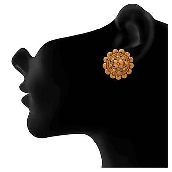 Gold earrings 4