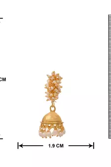 Gold pearl earrings