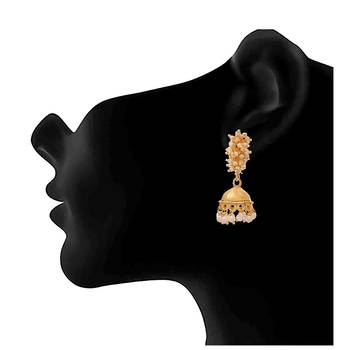 Gold pearl earrings 4