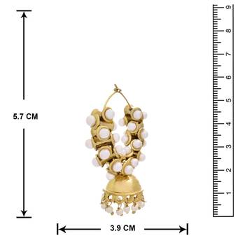 Gold pearl earrings 4