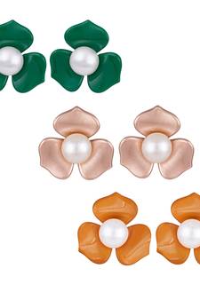 Multicolor pearl earrings