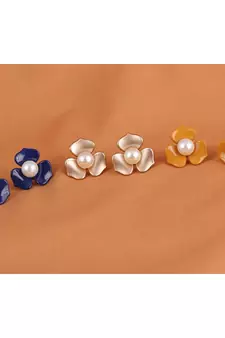 Multicolor pearl earrings