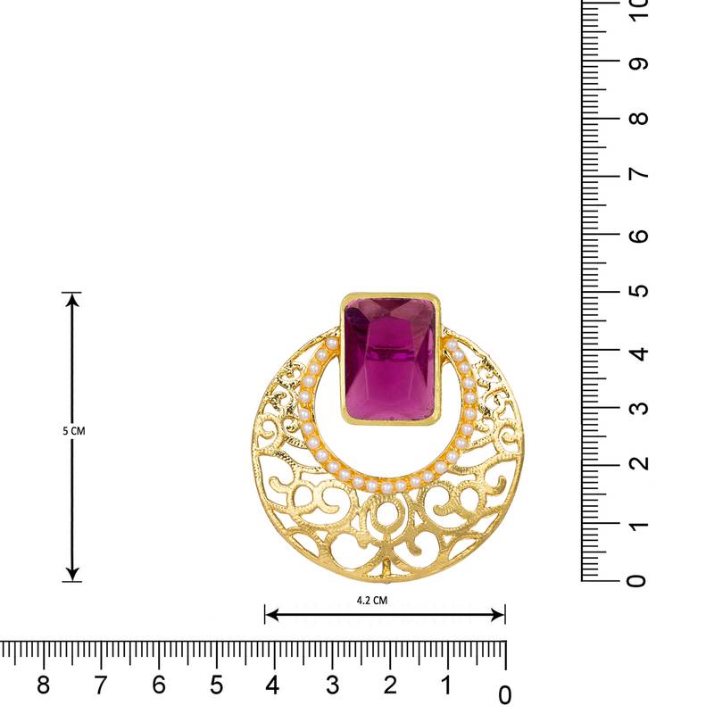 Gold pearl earrings