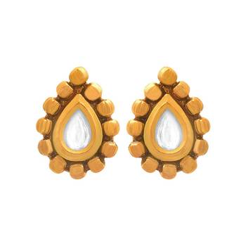 Gold earrings 1