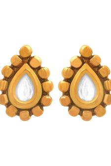 Gold earrings