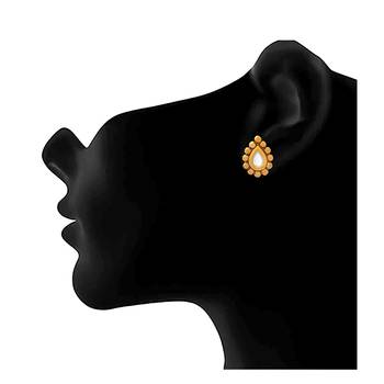 Gold earrings 3
