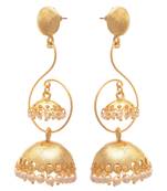 Gold pearl earrings