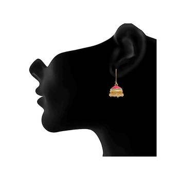 Gold pearl earrings 3