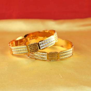 gold platted bangles size-2.6,2.8 1
