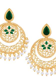 Gold pearl earrings