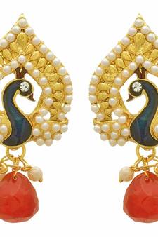 Gold pearl earrings