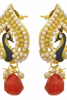 Gold pearl earrings