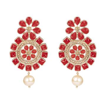 Gold pearl earrings 1