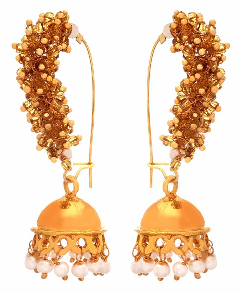 Gold pearl earrings