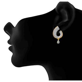 Gold diamond earrings 3