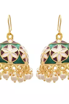 Gold earrings