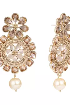 Gold pearl earrings