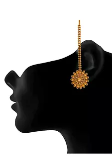 Gold earrings