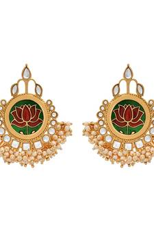 Gold pearl earrings