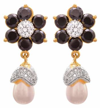 Gold diamond earrings 1