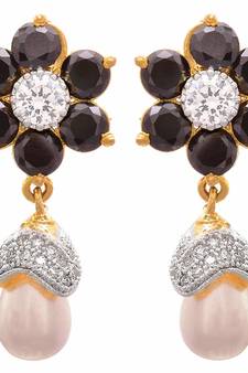 Gold diamond earrings