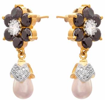 Gold diamond earrings 2