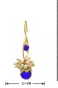 Gold pearl earrings