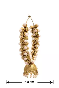 Gold pearl earrings