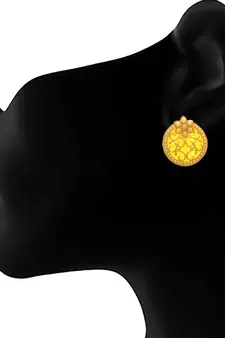 Gold pearl earrings
