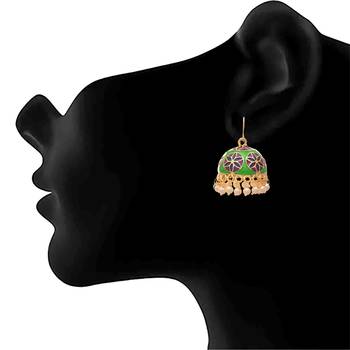 Gold earrings 4