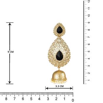Gold earrings 3