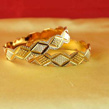 gold platted bangles size-2.4 1