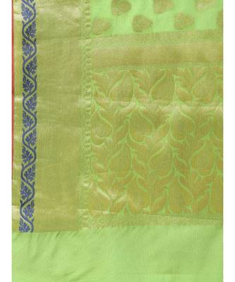 Green woven art silk saree with blouse 3