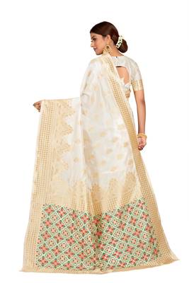 White woven silk saree with blouse 4