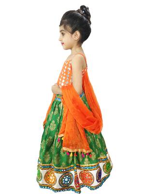 green cotton lehenga choli with embroidered work 3