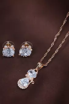 Rose Gold Plated Glittering American Diamond CZ Zircon Chain Pendent Necklace Set