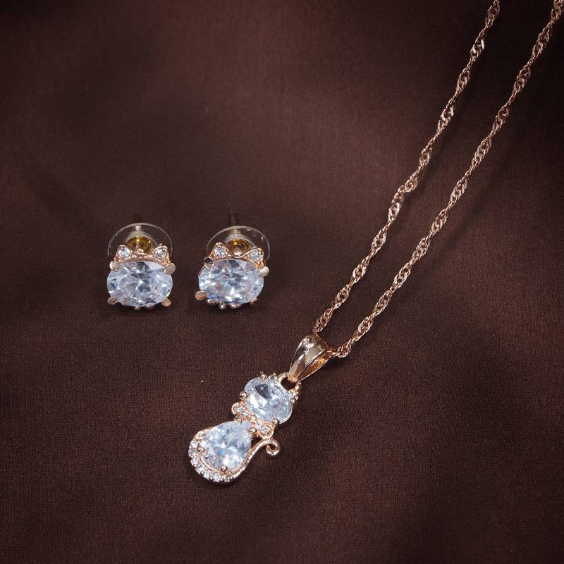 Rose Gold Plated Glittering American Diamond CZ Zircon Chain Pendent Necklace Set