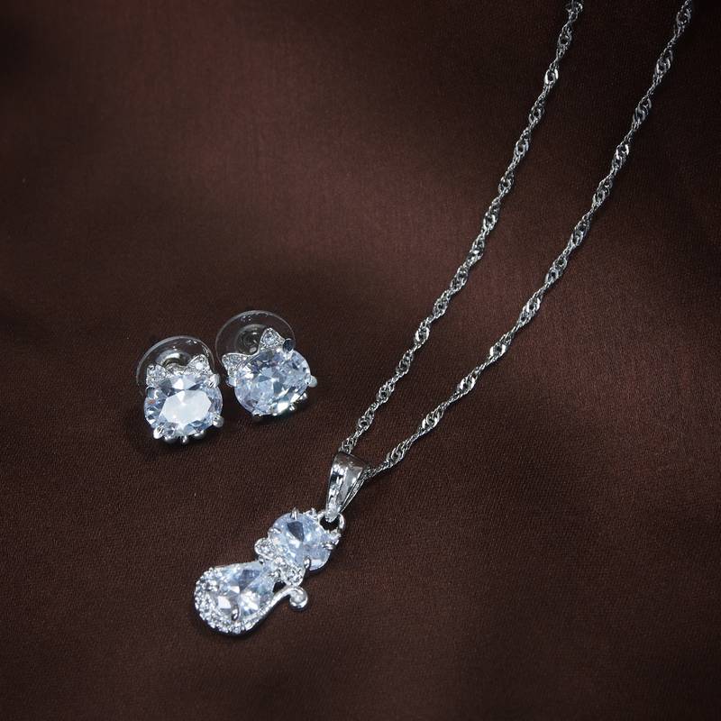 Rhodium Plated Glittering American Diamond CZ Zircon Chain Pendent Necklace Set