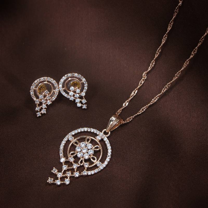 Rose Gold Plated Glittering American Diamond CZ Zircon Chain Pendent Necklace Set