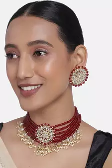 Traditional Choker Set Glided With Kundan & Pearls